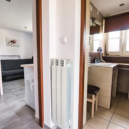 I U Basi * זאטור