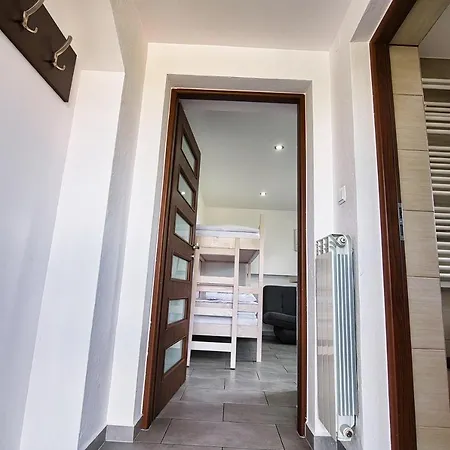 I U Basi Apartment